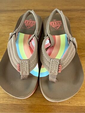Reef Toddler Ahi  Rainbow Sandals - Size US 7/8 Brown Pink With Back Strap